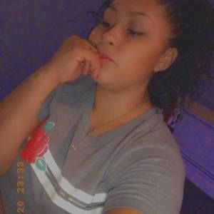 Meet your Posher, Noemi